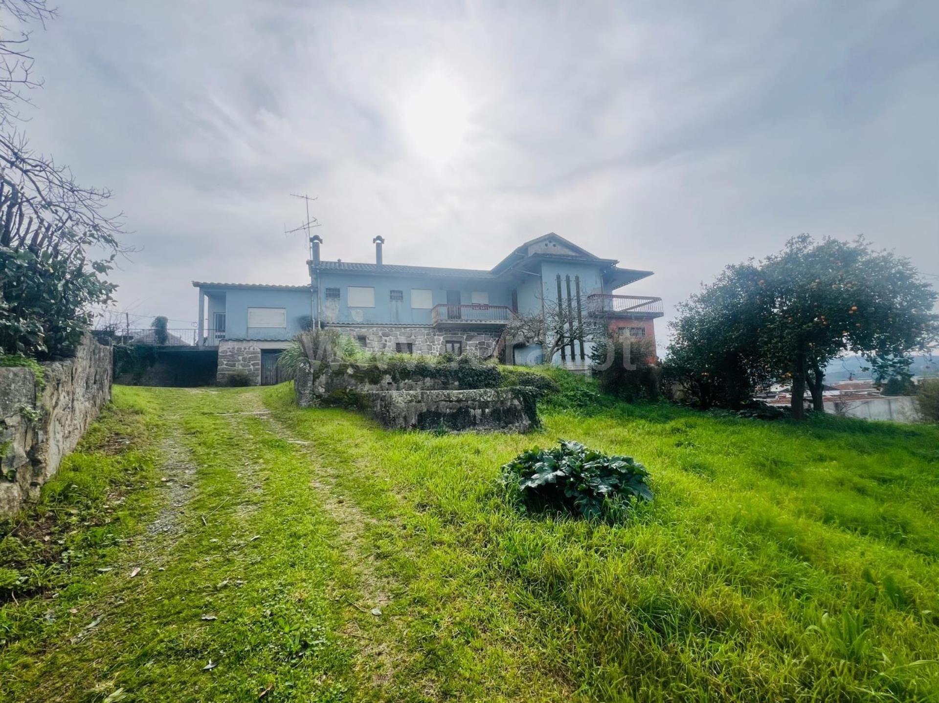 Land for sale in Guimarães, Portugal — €450,000