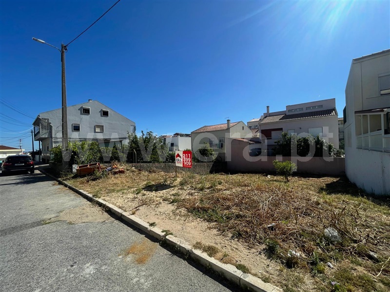 Terreno Urbano / Loures, Santa Iria de Azoia, São João da Talha e Bobadela