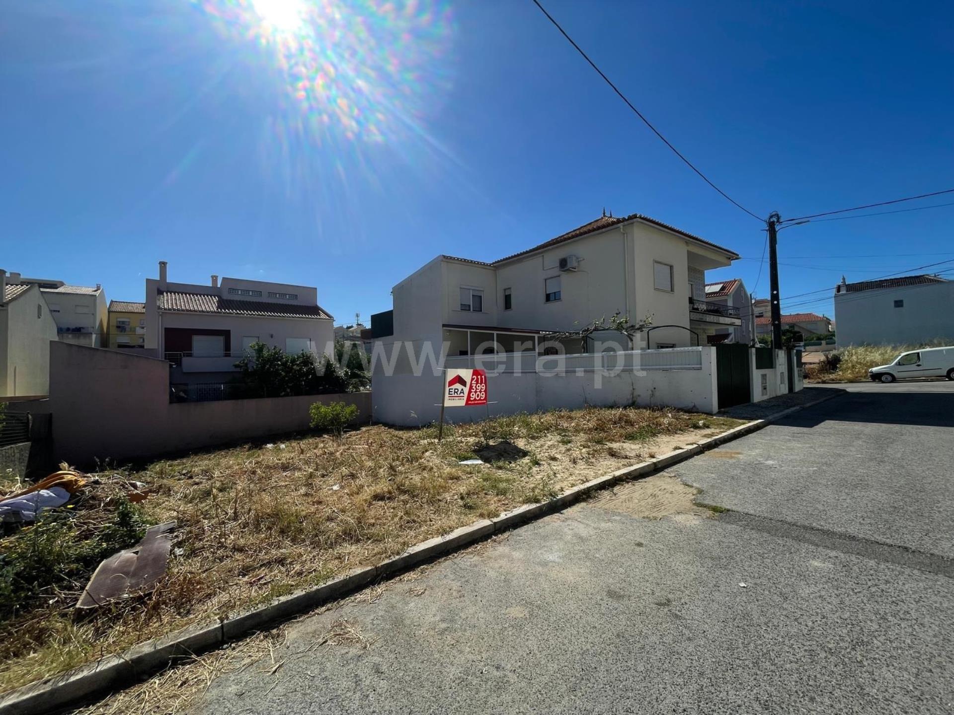 Land for sale in Loures, Portugal — €119,000