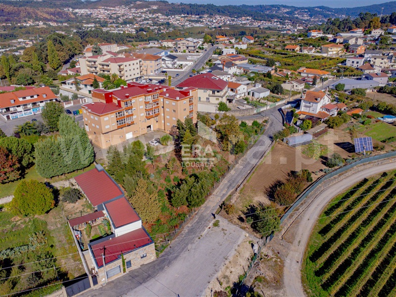 Terreno Urbano / Lousada, Nespereira e Casais