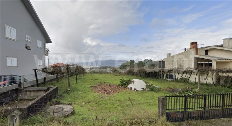 Terreno Urbano / Lousada, Vilar do Torno e Alentém