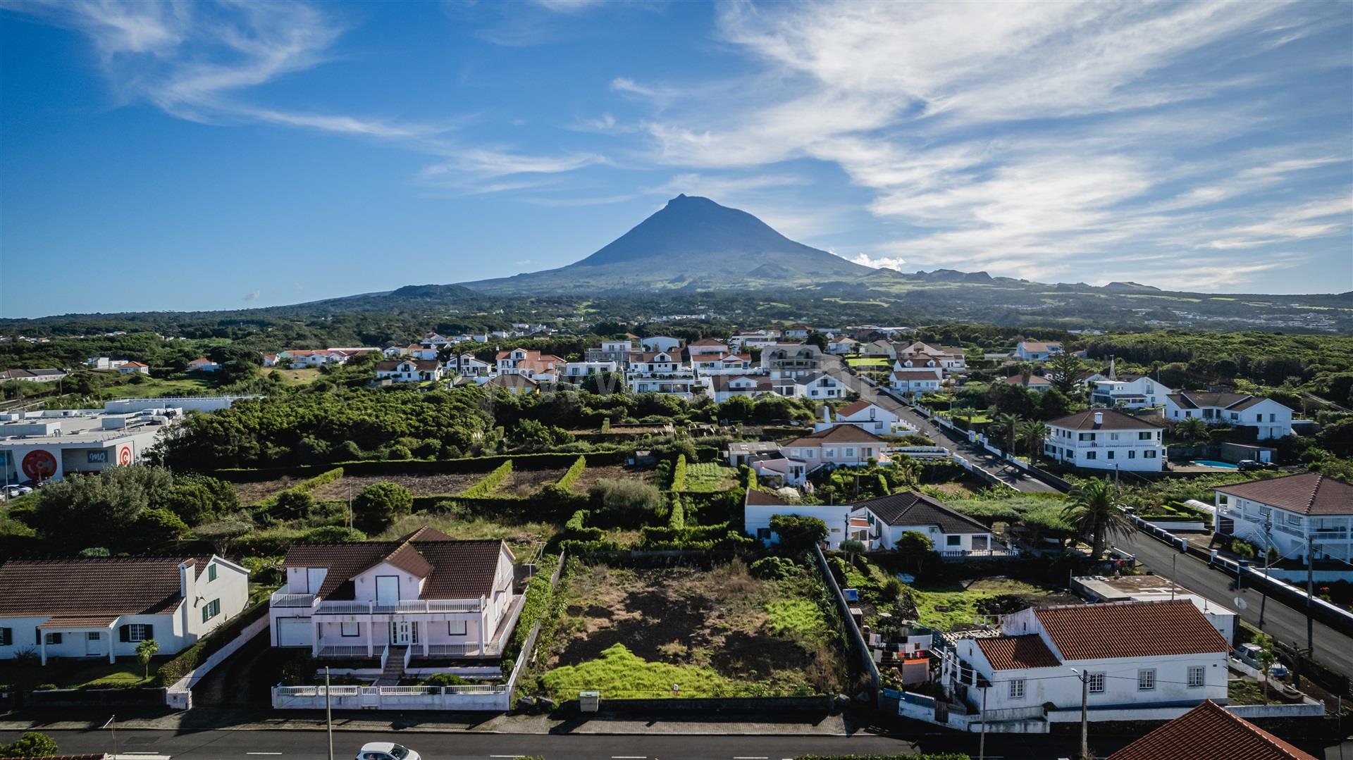 Land for sale in Vila Nova de Gaia, Portugal — €75,000