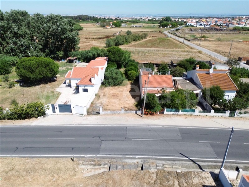 Terreno Urbano / Moita, Arroteias