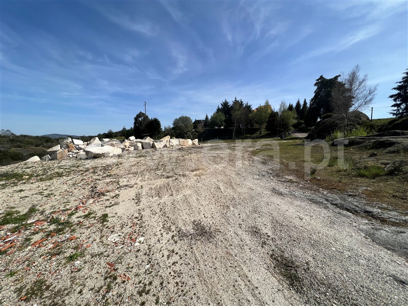Terreno Urbano  Montalegre, Viade de Baixo e Fervidelas - 1318566 - 2
