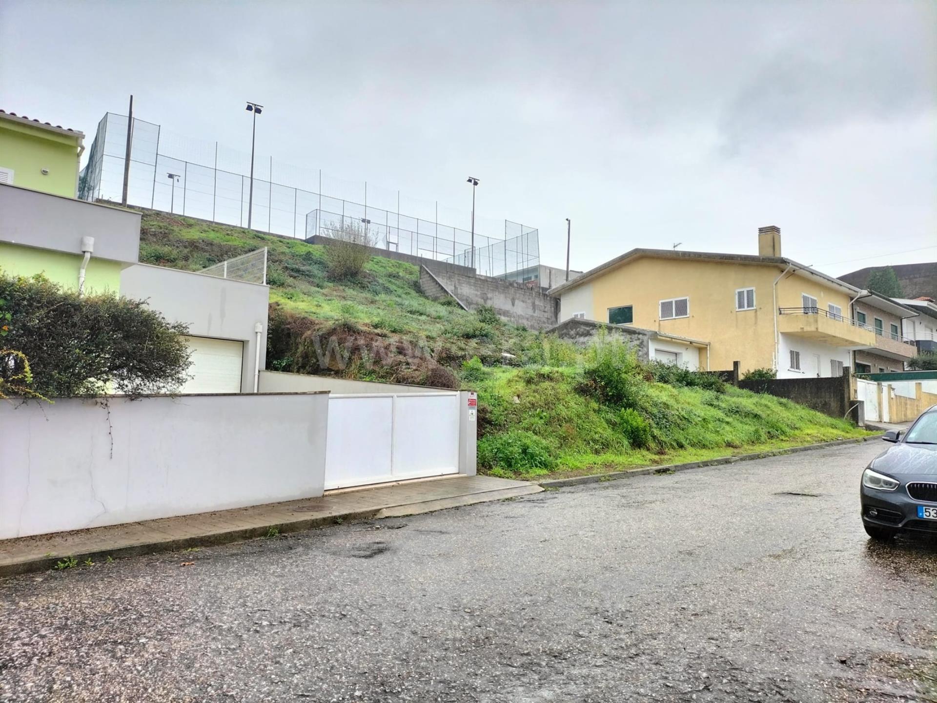 Land for sale in Paredes, Portugal — €53,000
