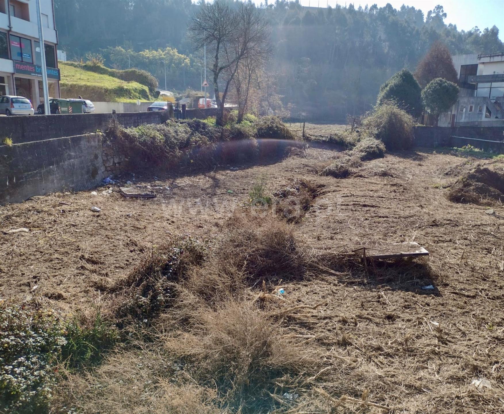 Land for sale in Paredes, Portugal — €62,500