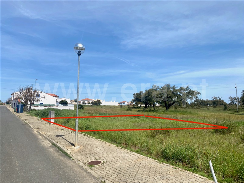 Terreno Urbano / Santiago do Cacém, Ermidas-Sado