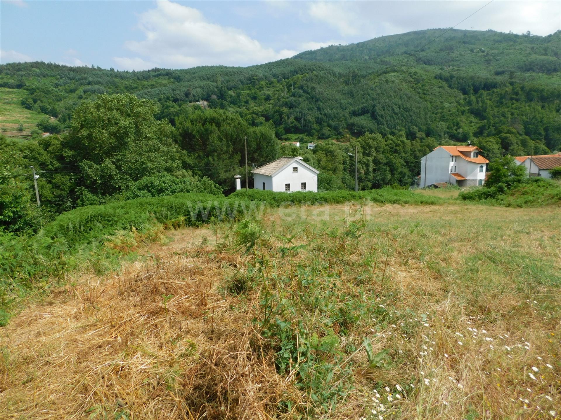 Land for sale in Seia, Portugal — €59,000