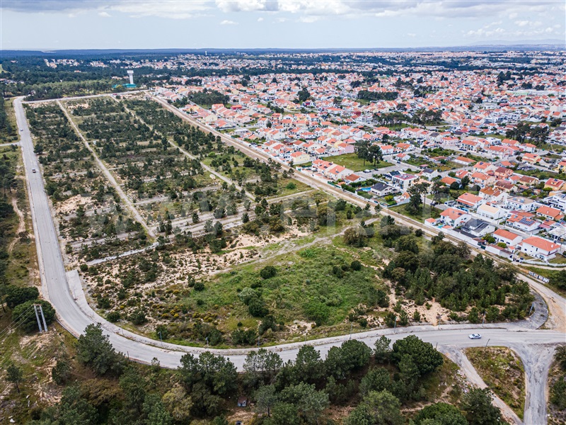 Terreno Urbano / Sesimbra, Quinta do Conde - Fler