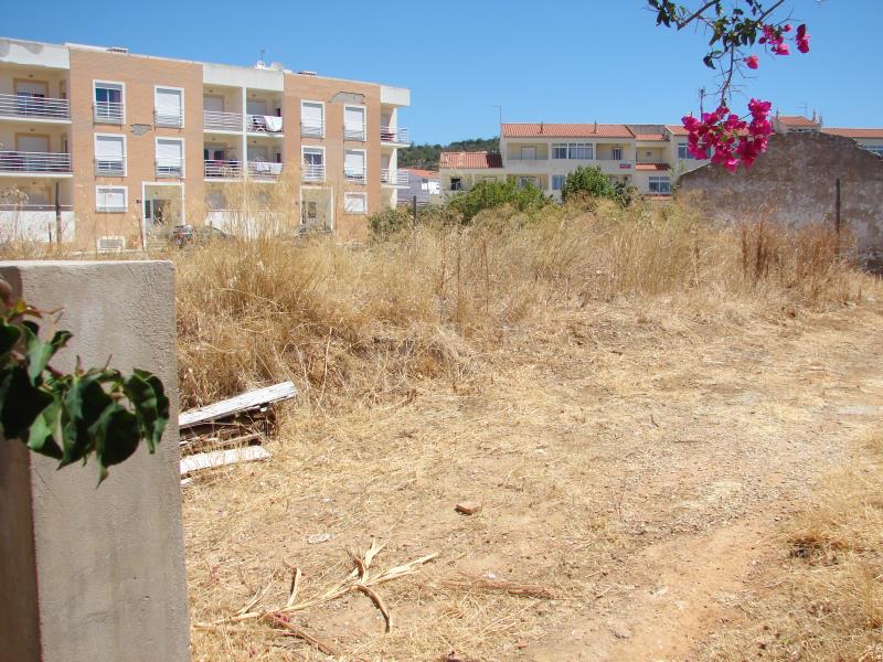 Terreno Urbano / Silves, Tunes