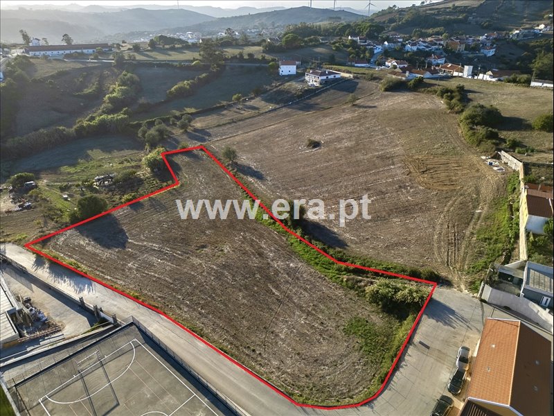 Terreno Urbano / Sobral de Monte Agraço, Sapataria