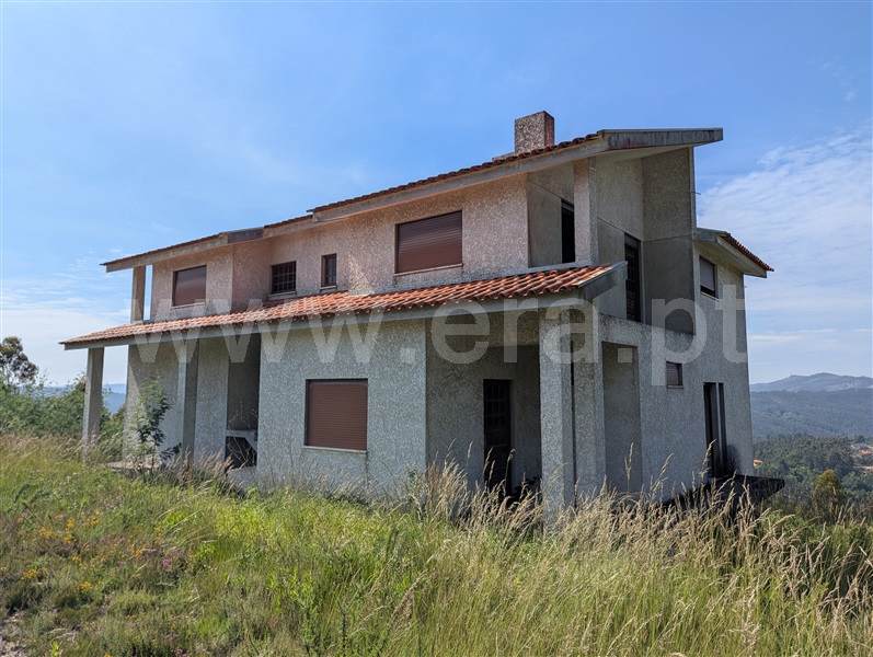 Terreno Urbano T6 / Gondomar, Lomba