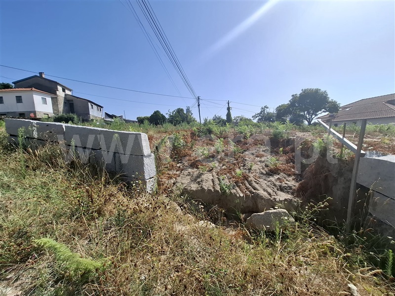 Terreno Urbano  Tondela, Santiago de Besteiros - 1499929 - 2