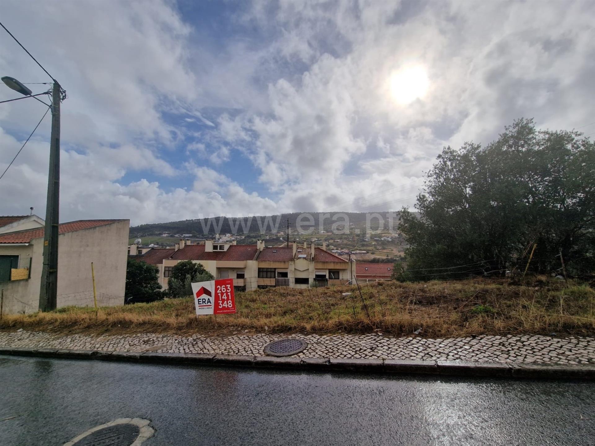 Land for sale in Vila Franca de Xira, Portugal — €57,500