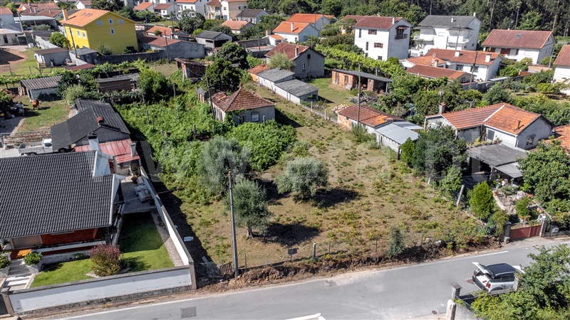 Terreno Urbano / Vila Nova de Cerveira, Campos e Vila Meã