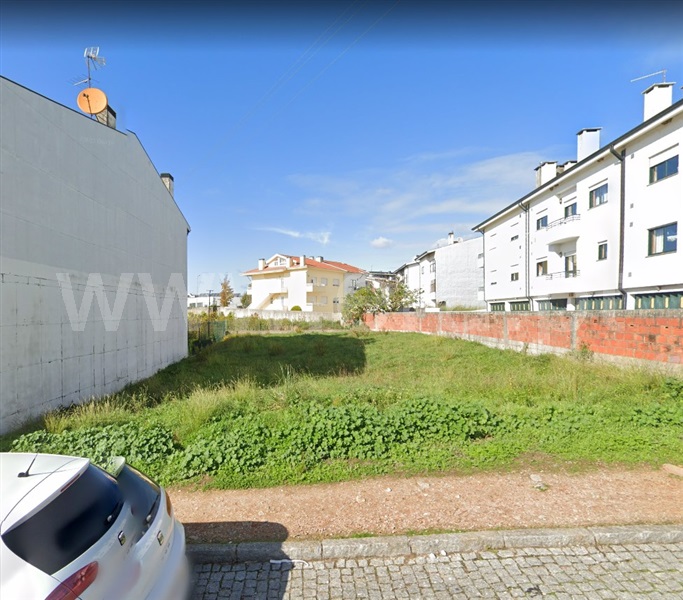 Terreno Urbano / Vila Nova de Gaia, Avintes