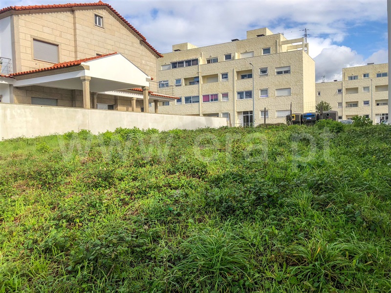 Terreno / Valongo, Campo e Sobrado