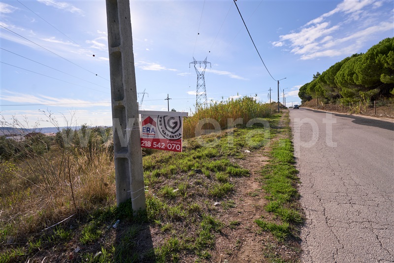 Terreno / Vila Franca de Xira, Vialonga