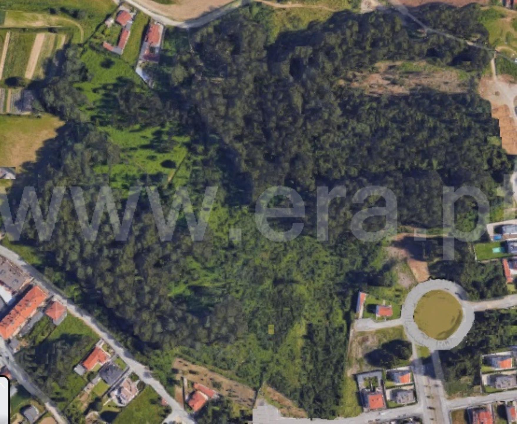 Land for sale in Vila Nova de Gaia, Portugal — €880,000