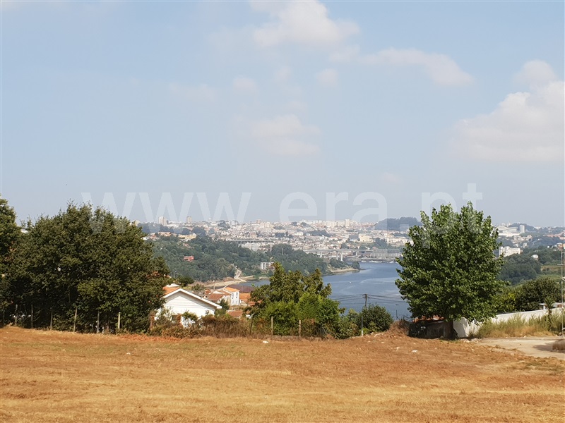 Terreno / Vila Nova de Gaia, Avintes