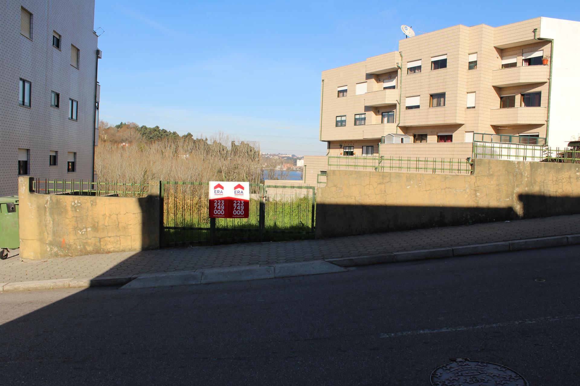 Land for sale in Vila Nova de Gaia, Portugal — €100,000