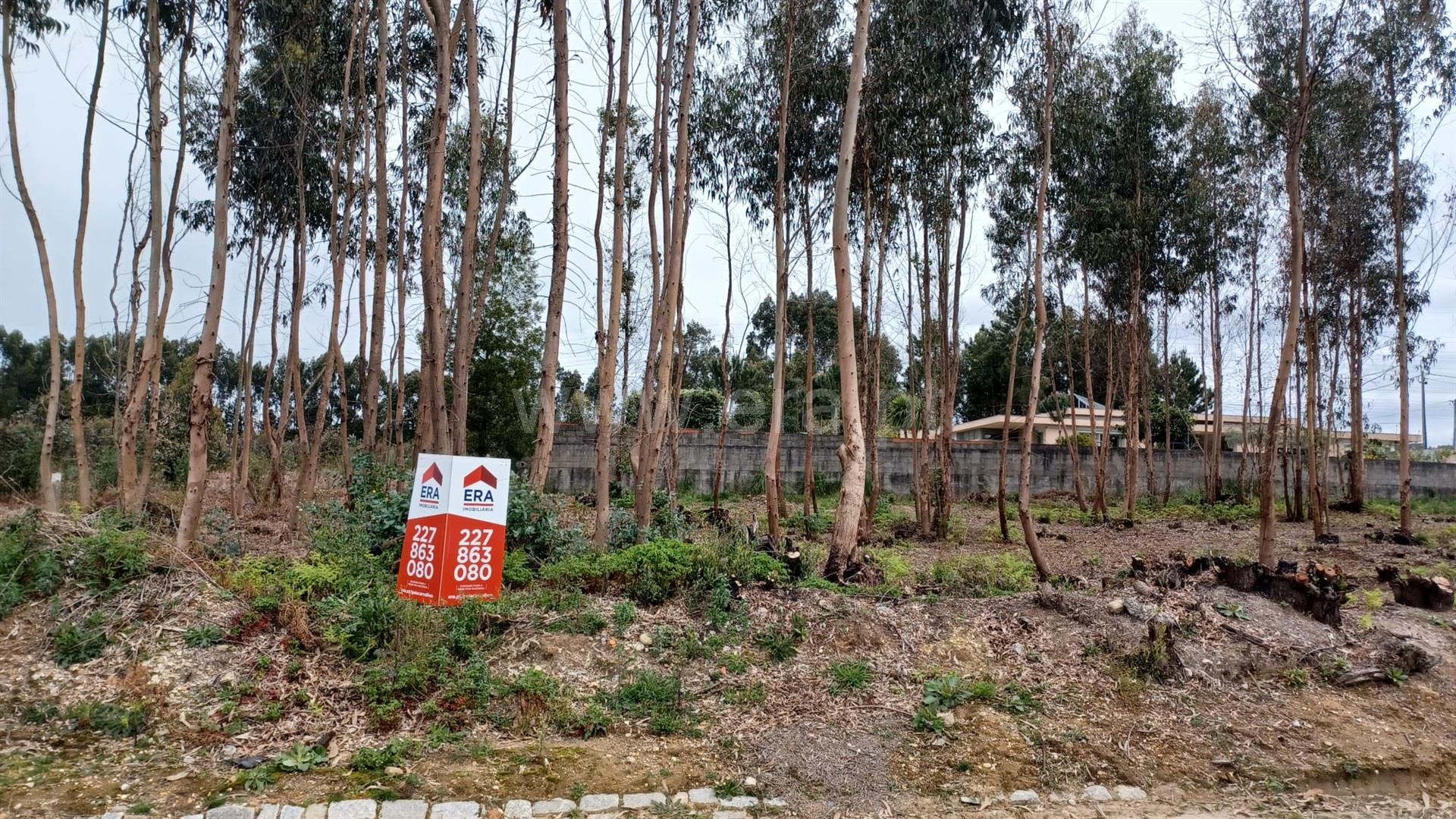 Land for sale in Vila Nova de Gaia, Portugal — €120,000