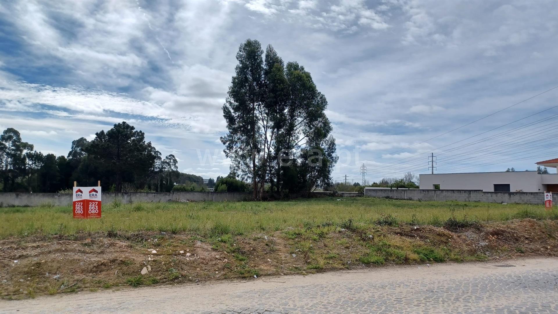 Land for sale in Vila Nova de Gaia, Portugal — €120,000