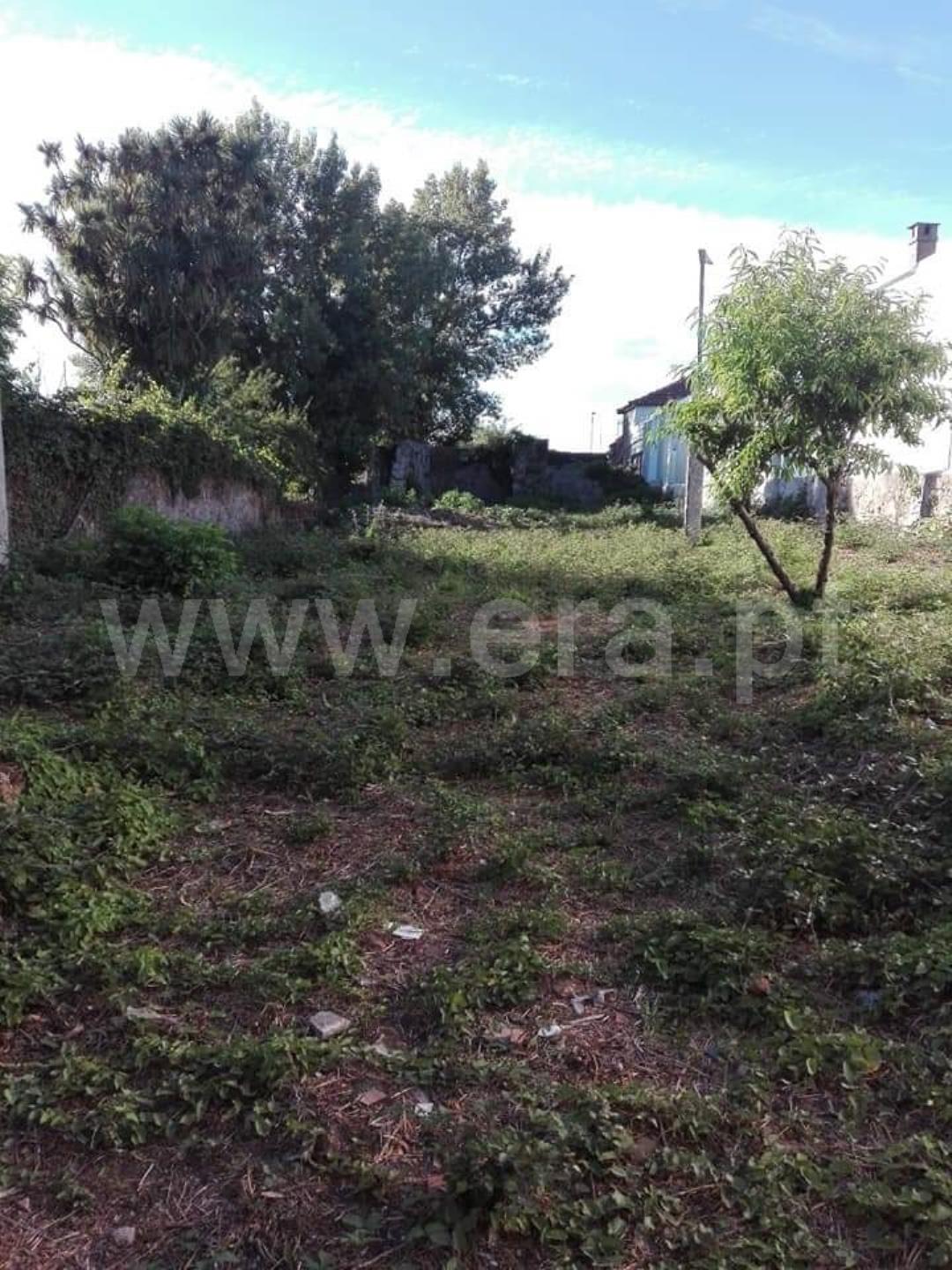 Land for sale in Vila Nova de Gaia, Portugal — €118,000