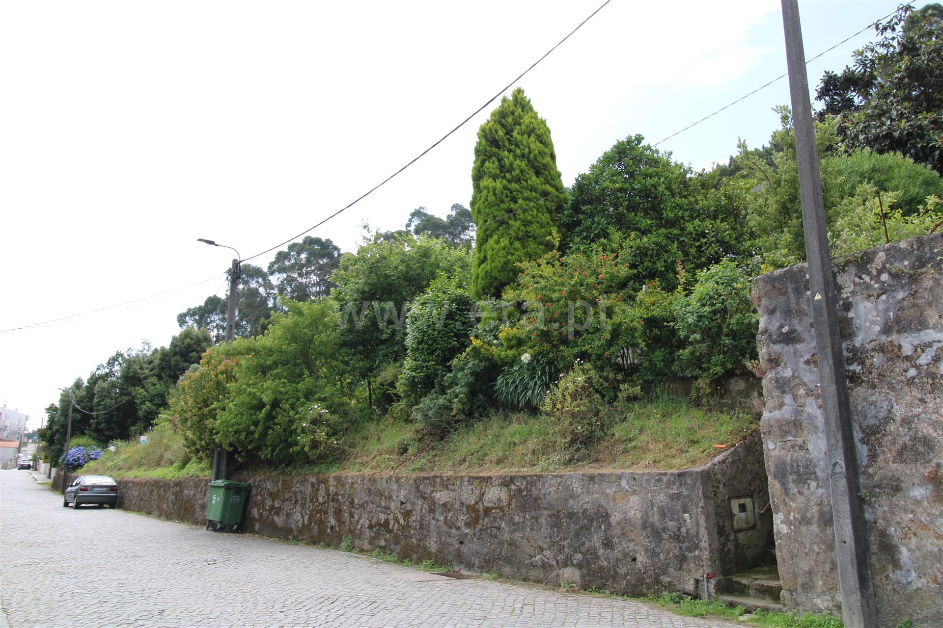 Land for sale in Vila Nova de Gaia, Portugal — €225,000