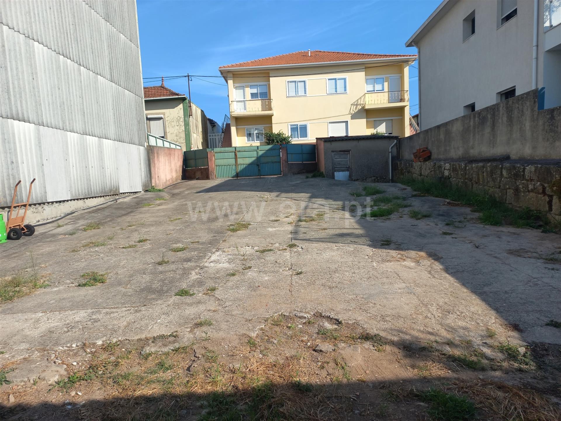 Land for sale in Vila Nova de Gaia, Portugal — €125,000