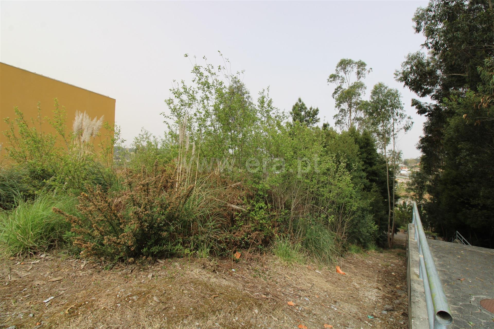 Land for sale in Vila Nova de Gaia, Portugal — €80,000