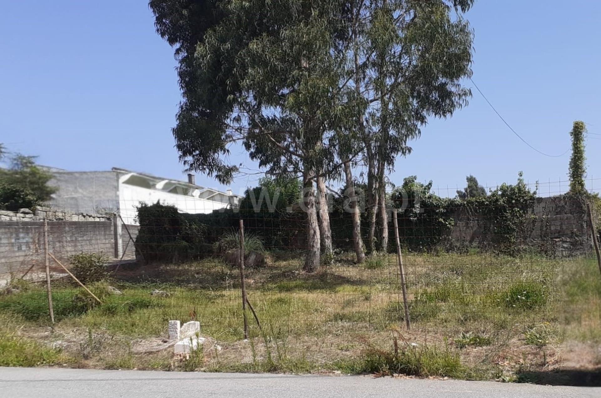 Land for sale in Vila Nova de Gaia, Portugal — €75,000